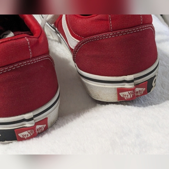 Vans Men's Red Canvas Sneakers - Picture 13 of 15